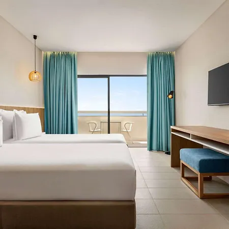 Wyndham Residences (adults Only) מלון אלבור