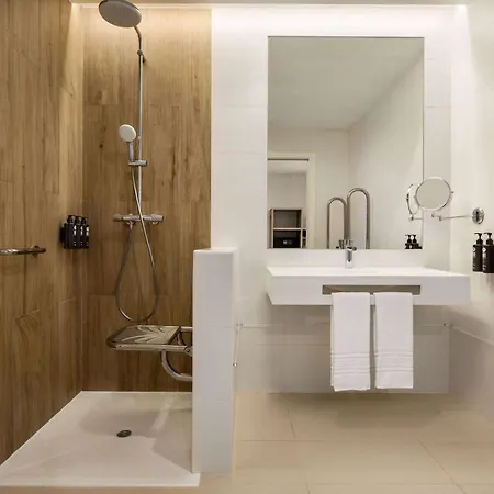 Wyndham Residences (adults Only) מלון 4*