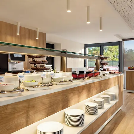 Wyndham Residences (adults Only) 4* אלבור