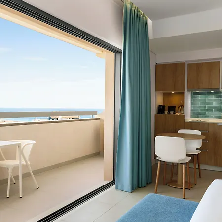 מלון Wyndham Residences (adults Only) 4*